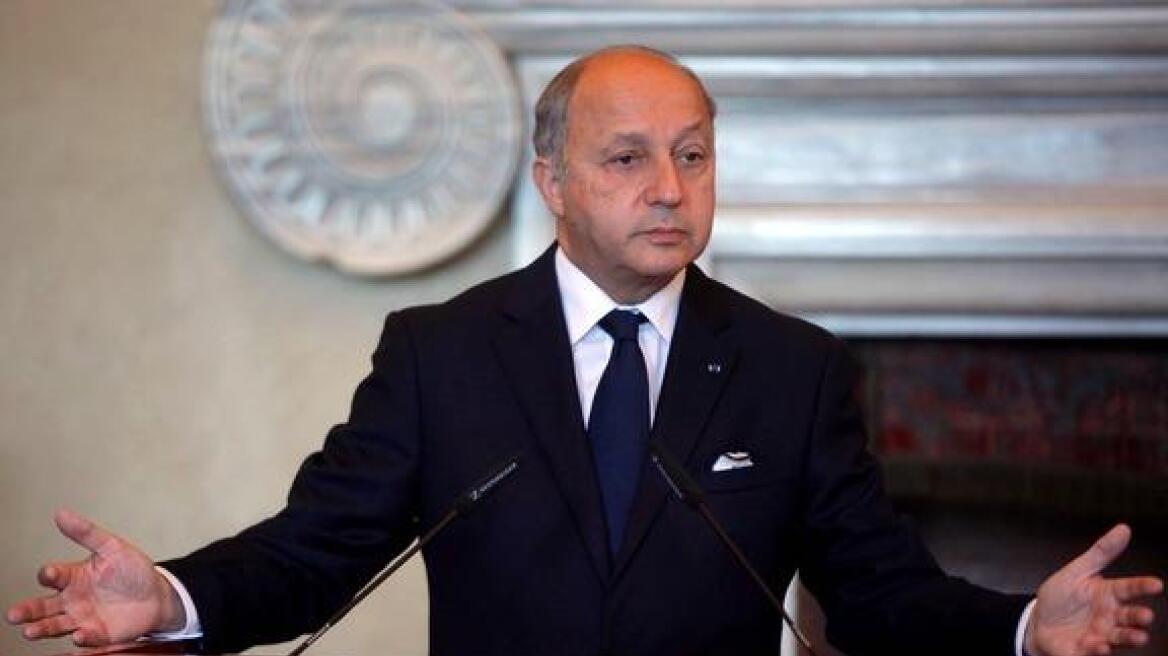 Γαλλία: Υπό εξέταση ενδεχόμενη αποστολή όπλων στους Ιρακινούς